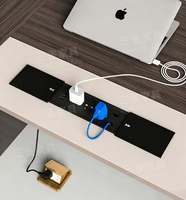 Bureau de direction en bois massif de luxe avec un design minimaliste moderne sophistiqué pour le bureau à domicile ou l'hôpital