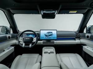 BYD Bao Tai 7 PHEV SUV de 5 Plazas, Autonomía Eléctrica de >700 km, Tracción en las 4 Ruedas, Batería Blade, Motor de 150-200 kW, Carga Rápida, 50-70 kWh, 190 km/h - Product Image 2