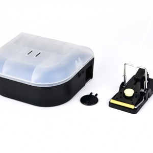 Cache-vitres en plastique noir pour restaurants – Station d'appâtage compacte anti-rongeurs - Product Image 1