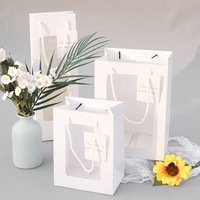 Diskon besar tas pembawa hadiah Natal Fashion tas kertas Kraft jendela transparan dengan pegangan untuk hadiah