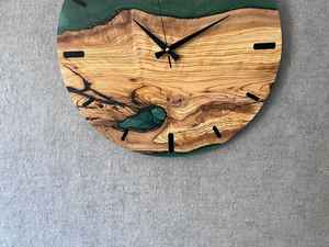 Creative Resin Crafts <b>Wall</b> <b>Clock</b> With Wooden Frame Featuring <b>Unique</b> Artistic Patterns Smooth Texture And Long Lasting - Product Image 4