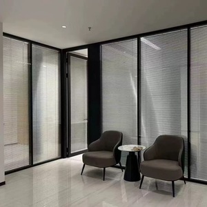 <span class=keywords><strong>Cloison</strong></span> de séparation en verre pour bureau avec cadre en aluminium personnalisable - <span class=keywords><strong>Cloison</strong></span> modulaire flexible pour extérieur avec design écologique - Product Image 2