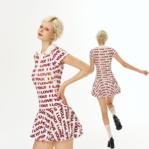 ชุดเดรสเทนนิสแบบชิ้นเดียวคุณภาพสูงสั่งทำพิเศษ ดีไซน์เซ็กซี่รัดรูปโชว์หลัง กระโปรงสั้นระบายแขนระบาย พร้อมฟองน้ำเสริมหน้าอก สำหรับโยคะและกีฬา - Product Image 1