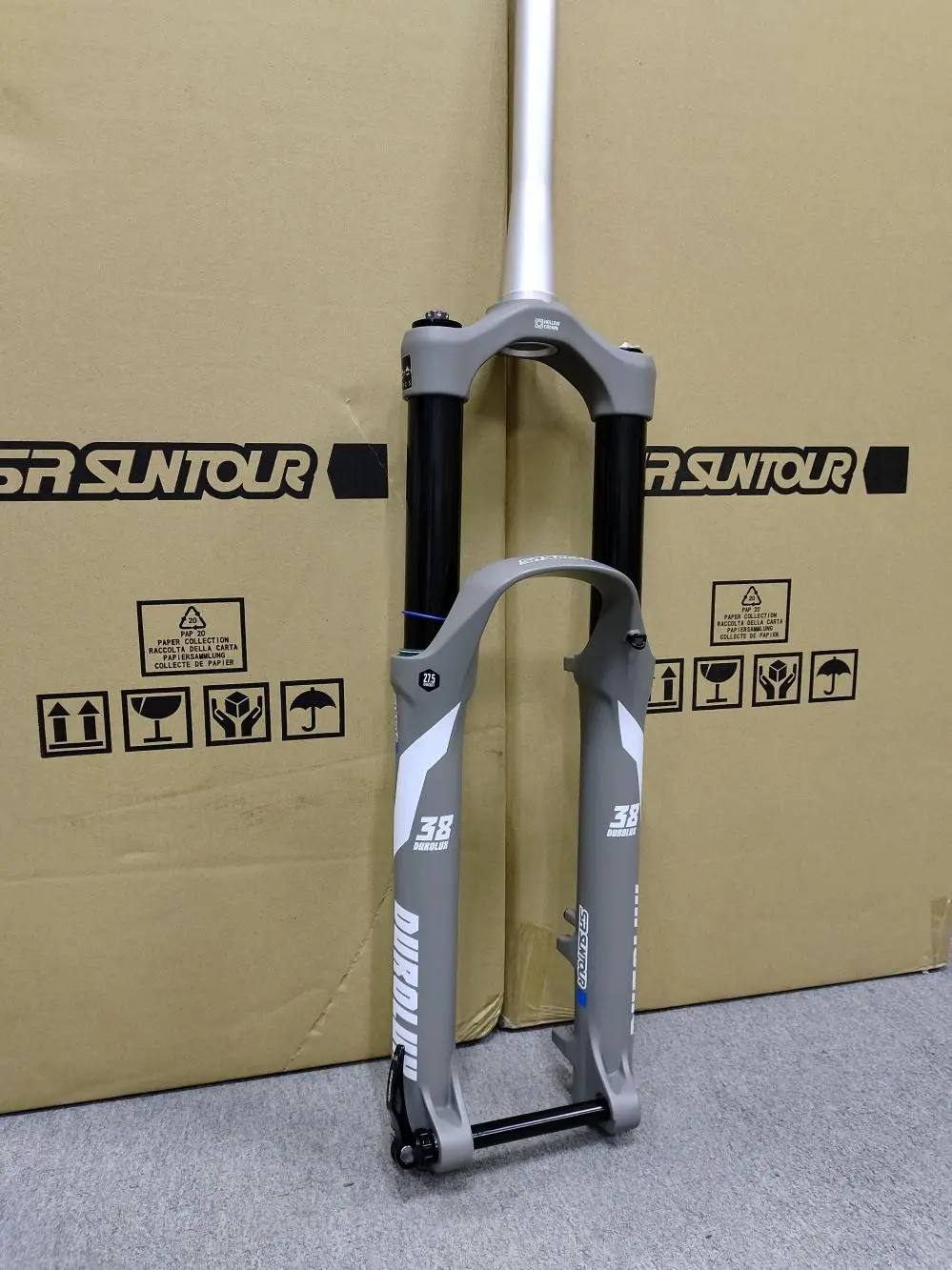 SUNTOUR DUROLUX Forks - Ultimate Mountain Bike Performance