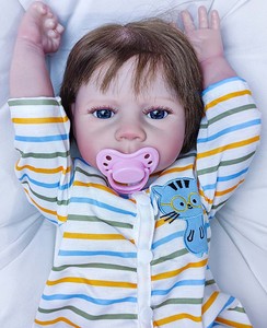 Muñeca personalizada <span class=keywords><strong>de</strong></span> vinilo <span class=keywords><strong>de</strong></span> Rebirth, muñeco <span class=keywords><strong>de</strong></span> simulación <span class=keywords><strong>de</strong></span> <span class=keywords><strong>goma</strong></span> suave para bebé, regalo <span class=keywords><strong>de</strong></span> cumpleaños y Navidad, muñecas Reborn pintadas - Product Image 3