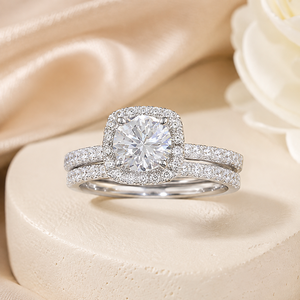 Set di Anelli Classici Stile Fidanzamento, Design Elegante per Donne - Product Image 3