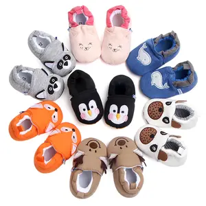 男の子と女の子の赤ちゃんの靴0-1歳の赤ちゃんの幼児の靴春と秋のモデル柔らかい靴底は靴を屋内のプレステップに落としません