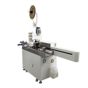 Machine à sertir automatique PLC à cinq fils à une tête Machine de filage par immersion à une tête Machine de traitement de faisceau de câbles - Product Image 5