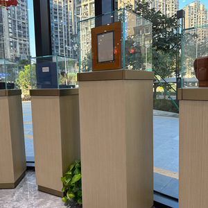 Tùy chỉnh hiện đại LED chiếu sáng vòng treo tường Kính mát hiển thị kệ kính hiển thị cho cửa hàng quang học - Product Image 6