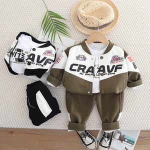 Conjunto de tres piezas deportivo para bebé, conjunto de tres piezas con pantalones de manga larga y cuello redondo a juego para niños, primavera 2025 al por mayor