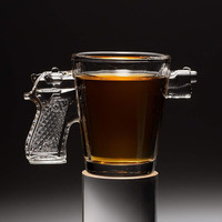 Verre à shooter personnalisé en forme de pistolet à boire petit gobelet à shot de vodka de 2oz avec poignée de pistolet