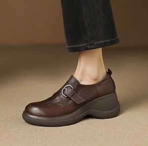 Botas Chelsea de Tobillo para Mujer, Cómodas, Antideslizantes, con Cierre, Diseño Floral, Cuero Genuino, Transpirables e Impermeables - Product Image 3