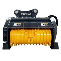 TAEKKO Prodotto di Punta: Trinciatrice per Escavatore 3-5 Ton, Trinciatrice per Skid Steer Loader, Escavatore e Caricatore, Macchinari Forestali