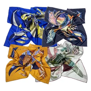 Benutzer definierte digital gedruckte Kopf Seide Haar Schal Bandana Designer Großhandel Satin Seide Twill Schal Frauen drucken quadratische Schals