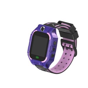 Meilleures ventes Montre intelligente <span class=keywords><strong>pour</strong></span> enfants Nouveau produit Montre <span class=keywords><strong>pour</strong></span> enfants Usine Vente en gros pas cher 2G E12 Montre GPS Téléphones mobiles - Product Image 1