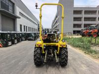 Kleiner Allradantrieb-Landwirtschaftstraktor Kompakter Mini-Traktor für Gewächshaus- und Obstgartenanbau