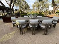 2023 Luxuriöses Hochwertiges Patio-Möbelset aus Massivem Teakholz für den Außenbereich mit Gartentisch und Stühlen