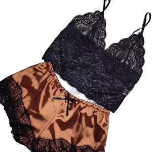 女性レースパジャマセットレーススリープトップサテンショーツ3pcsセクシーVネックランジェリーホームスーツレディース夏かわいいパジャマ - Product Image 1