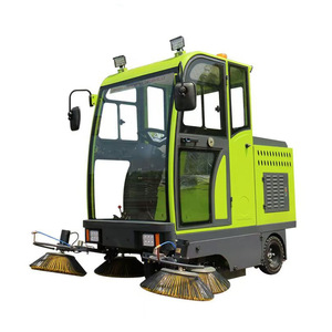 Barredora Eléctrica de 48V 150Ah con Rango de Limpieza de 42 Pulgadas para Parques, Escuelas y Áreas Turísticas - Product Image 3
