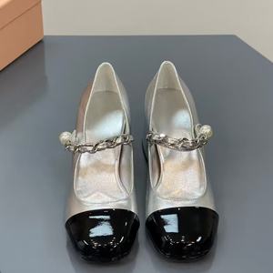 Zapatos Mary Jane MIU originales de estilo clásico en blanco y negro con diseño de una sola tira y tacón alto para mujer - Product Image 4