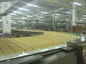 Ligne de production automatique de gâteaux à haute efficacité pour gâteaux roulés suisses - Product Image 6