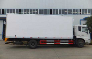 10-20Ton Mini Camión Camiones refrigerados 4x2 4X4 Camión refrigerador para transporte de carne y pescado - Product Image 5