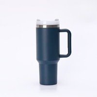 Gourde de sport portable en acier inoxydable 304 grande capacité avec poignées pour hommes et femmes, idéale pour l'alpinisme