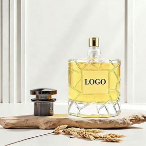 Botella de Perfume de Vidrio Transparente de Alta Calidad, 50ml 100ml, con Pulverizador, Impresión de Pantalla y Logotipo Personalizado - Product Image 2
