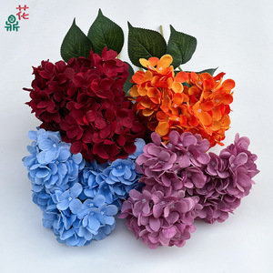 Flores Artificiales de Hortensia, Hechas a Mano en Seda, Decoración de Boda de Estilo Moderno, Ramo de Tres Cabezas - Product Image 1