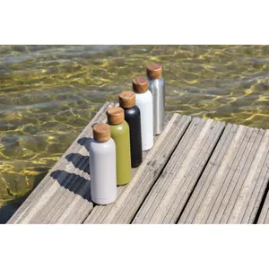 Bottiglia termica in legno riciclato, gadget sostenibili - Product Image 5