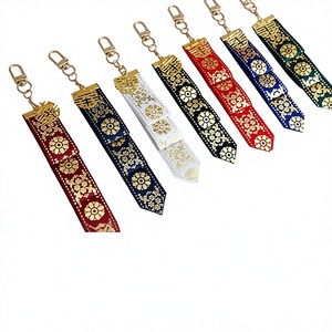 พวงกุญแจโนริเกะแบบดั้งเดิมของเกาหลี [โกยู] ลายพิมพ์กราเวียร์สีทอง ทนทาน ผลิตจากโลหะผสมสังกะสีคุณภาพสูง ของที่ระลึกเครื่องประดับฮันบก - Product Image 1