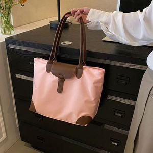 กระเป๋าผ้าแคนวาสสีพื้นเรียบง่าย สายสะพายไหล่สีพื้น ขนาดใหญ่ จุของได้เยอะ ปรับแต่งลวดลายได้ มีช่องใส่ของ - Product Image 5