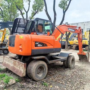 Excavatrice sur pneus hydraulique Doosan DX60W de 6 tonnes fabriquée en Corée du Sud avec moteur, pompe, roulement et moteur à vendre à Shanghai, Chine - Product Image 2