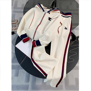 Bộ đồ thể thao dạo phố nữ thời trang phong cách châu Âu năm 2025, áo hoodie và quần ống đứng hai mảnh dành cho mùa xuân - Product Image 3