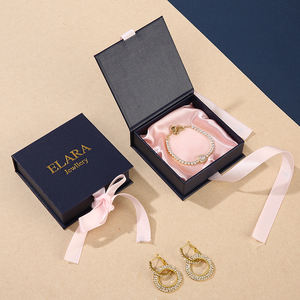 Caja de Regalo de Joyería de Cartón con Logotipo Personalizado, Caja de Regalo con Cinta para Collares, Caja de Papel con Espuma Negra para Empaque de Joyería - Product Image 2