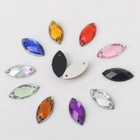 Vente en gros de strass en acrylique 3D en vrac, accessoires pour la tête en forme de fleur à coudre, pour robe de soirée de danse