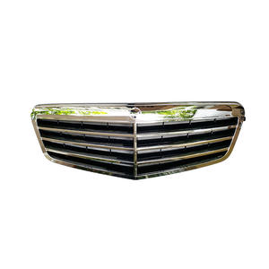 Calandre avant Mercedes-Benz Classe E W212 2128800583 ventilée à trois barres horizontales, pièce de rechange pour pare-chocs - Product Image 3