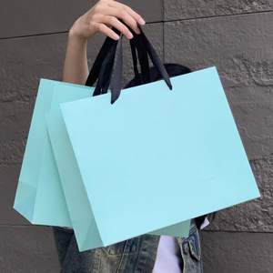 Bolsa de Cartón Blanca Ecológica con Puntos Azules y Asa de Cinta para Promoción de Tiendas de Ropa, Compras y Embalaje de Regalos - Product Image 2