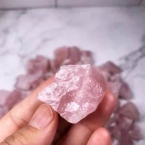 Fabriek Groothandel Natuurlijke Ruwe Donker Roze Rozenkwarts Steen Ruwe Madagascar Rose Quartz Stone Voor Thuis Decoratie