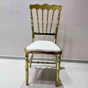 <span class=keywords><strong>Vente</strong></span> en gros de chaises et tables de salle à manger de mariage Napoléon empilables en métal doré de bonne qualité pour fêtes et événements - Product Image 1