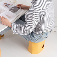 Tabouret de voyage pliable ultra fin et léger, siège de camping compact pour l'extérieur, chaise pliable