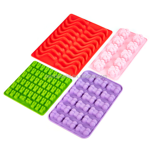 <span class=keywords><strong>Molde</strong></span> <span class=keywords><strong>de</strong></span> pastel personalizado forma <span class=keywords><strong>de</strong></span> pie utensilios <span class=keywords><strong>de</strong></span> silicona para hornear hueso <span class=keywords><strong>de</strong></span> <span class=keywords><strong>perro</strong></span> <span class=keywords><strong>huella</strong></span> forma <span class=keywords><strong>de</strong></span> pata <span class=keywords><strong>molde</strong></span> <span class=keywords><strong>de</strong></span> pastel - Product Image 1