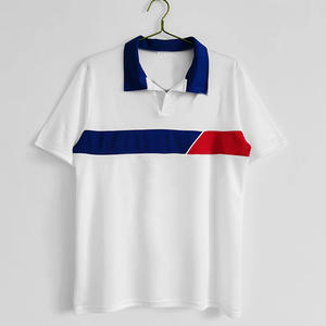 Ropa de Fútbol Retro de Diseño Personalizado, Camisetas y Jerseys de Spandex/Poliéster con Estampado Digital Personalizado con Logotipos y Números - Product Image 5