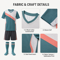 Tenue de football personnalisée pour jeunes : Maillot à col en V et blocs de couleur diagonaux à manches courtes et short pour l'entraînement quotidien des équipes de football pour enfants