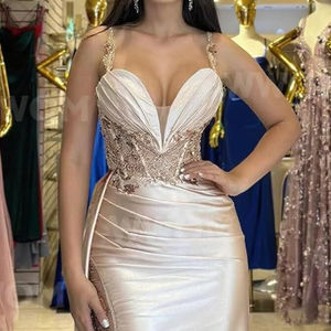 Vestidos de fiesta de satén con cuello en V Vestido corto de encaje de sirena Vestido de cóctel ajustado plisado con cola - Product Image 6