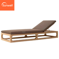 Chaise longue de luxe en teck massif avec coussins résistants aux UV, écologique, pour piscine extérieure, hôtels, villas, cours