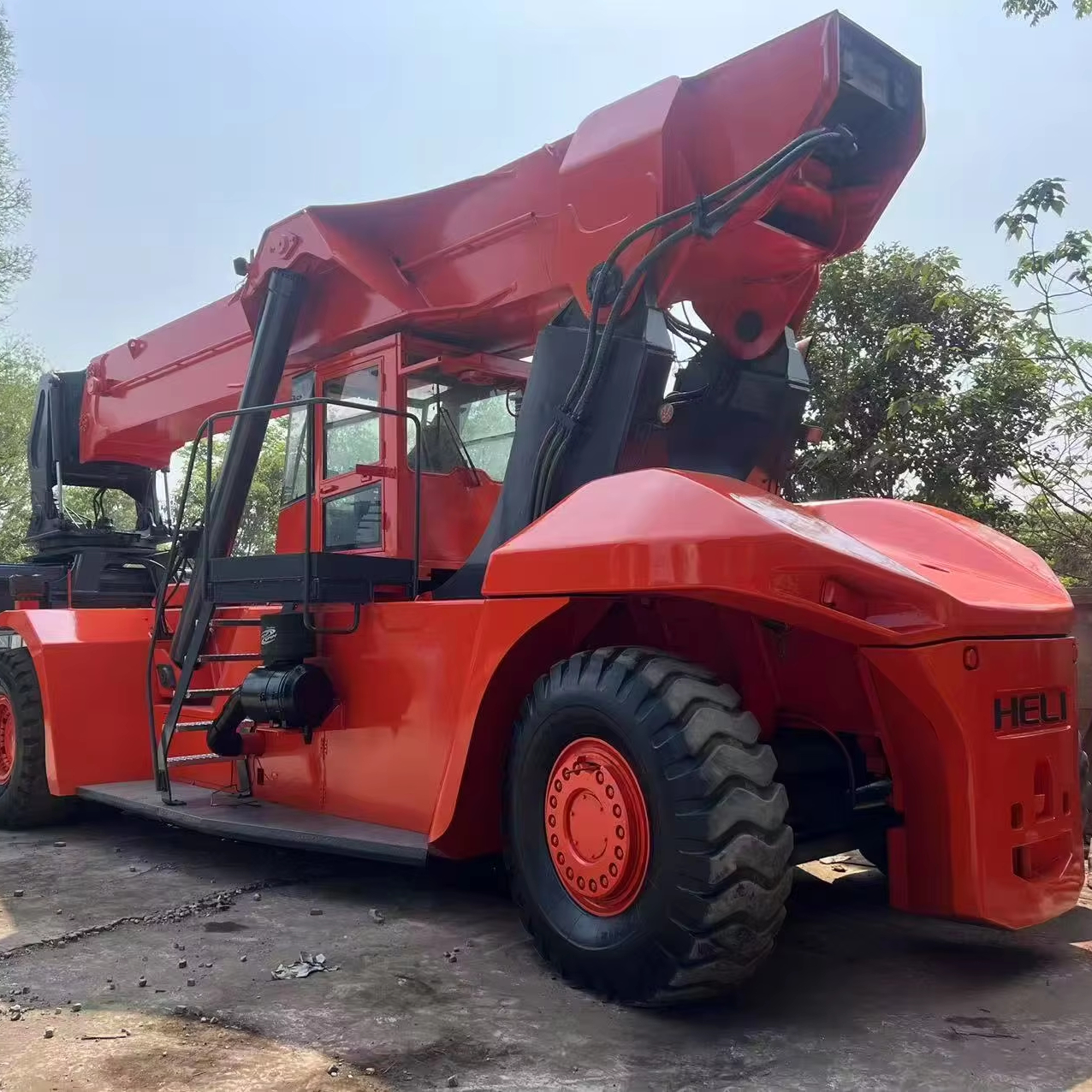 XCS5031K 50-тонный погрузчик-штабелер, 18 м, контейнерный кран, тяжелое мобильное оборудование для погрузки контейнеров