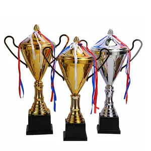 Yiwu Collection professionnel métal trophée tasses prix football or trophées trophée métal tasses métal graveur