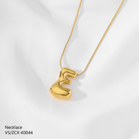 Elegante y Lujoso Collar de Acero Inoxidable 304 Chapado en Oro de 18k con Letras, Joyería para Mujer al por Mayor