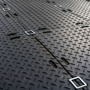 Tapis de sol en HDPE pour accès temporaire sur sites hivernaux, déneigement et travaux sur sol glacé - Product Image 4